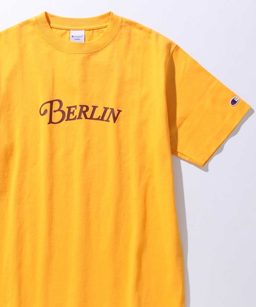 Champion(チャンピオン)の「【Champion】別注 ロゴプリントTシャツ(Tシャツ/カットソー・メンズ・ホワイト/ホワイト系その他/ブラック/ブラック系その他/イエロー/イエロー系その他・M/L/LL)」の1枚目の写真