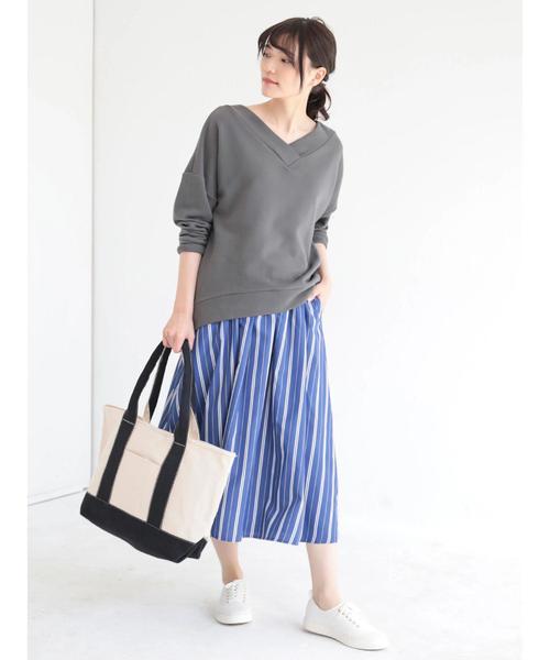 AMERICAN HOLIC（アメリカンホリック）の「ソフト裏毛Vネックコクーンプルオーバー（Tシャツ/カットソー・レディース・ホワイト系その他/グレー系その他/チャコールグレー・L/M）」の17枚目の写真