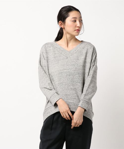 AMERICAN HOLIC（アメリカンホリック）の「ソフト裏毛Vネックコクーンプルオーバー（Tシャツ/カットソー・レディース・ホワイト系その他/グレー系その他/チャコールグレー・L/M）」の4枚目の写真