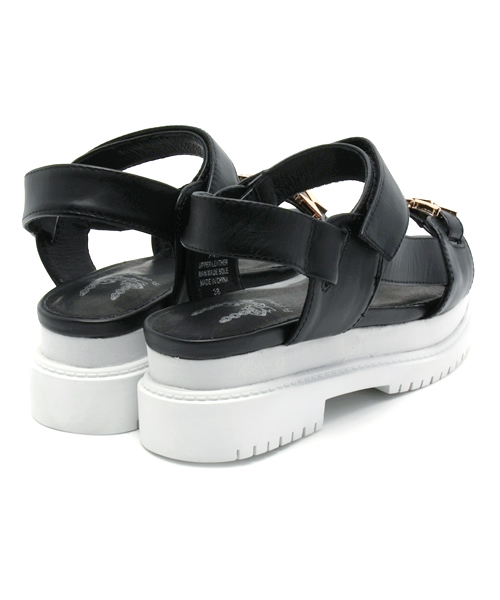 ROSE BUD（ローズバッド）の「(JEFFREY CAMPBELL FOR ROSE BUD)HA:F1416 FLAT CALF LTH SANDAL W/GOLD CHAIN（サンダル・レディース・ホワイト/ブラック・36/37/39/38）」の9枚目の写真