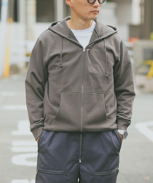 United Athle(ユナイテッドアスレ)の「United Athle 10.0オンス スウェット フルジップ パーカ【5213】(パーカー・メンズ・オレンジ/ブラック/チャコールグレー/霜降りグレー/グリーン/バーガンディー/ロイヤルブルー/ナチュラル・M/L/S/XL)」の20枚目の写真
