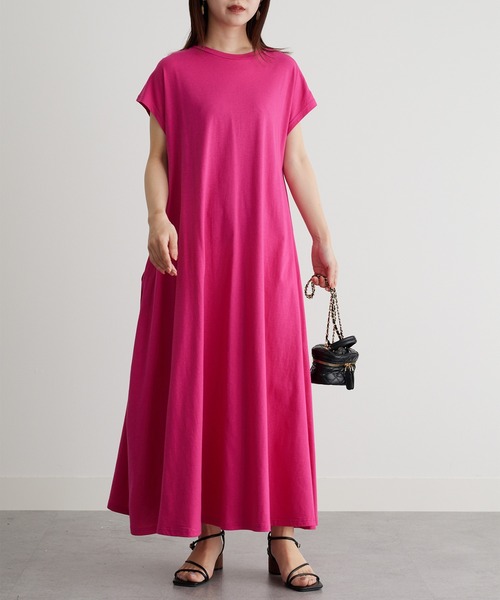 RANAN（ラナン）の「汗染み防止/接触冷感　ゆったりきれいめコットンＡラインボリュームＴシャツワンピース（ワンピース・レディース・ネイビー/モカ/ライトグレー/グリーン/ブルー/オレンジ系その他/ブラック/ピンク/チャコール・LL/M/L）」の8枚目の写真