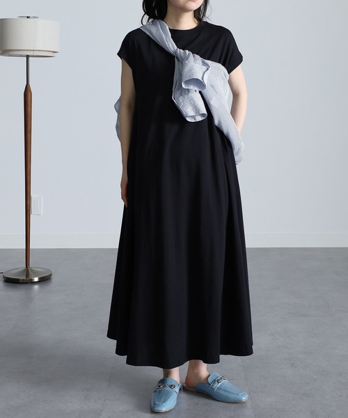 RANAN（ラナン）の「汗染み防止/接触冷感　ゆったりきれいめコットンＡラインボリュームＴシャツワンピース（ワンピース・レディース・ネイビー/モカ/ライトグレー/グリーン/ブルー/オレンジ系その他/ブラック/ピンク/チャコール・LL/M/L）」の16枚目の写真