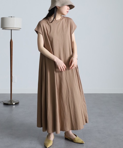RANAN（ラナン）の「汗染み防止/接触冷感　ゆったりきれいめコットンＡラインボリュームＴシャツワンピース（ワンピース・レディース・ネイビー/モカ/ライトグレー/グリーン/ブルー/オレンジ系その他/ブラック/ピンク/チャコール・LL/M/L）」の19枚目の写真