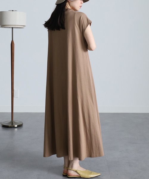 RANAN（ラナン）の「汗染み防止/接触冷感　ゆったりきれいめコットンＡラインボリュームＴシャツワンピース（ワンピース・レディース・ネイビー/モカ/ライトグレー/グリーン/ブルー/オレンジ系その他/ブラック/ピンク/チャコール・LL/M/L）」の22枚目の写真