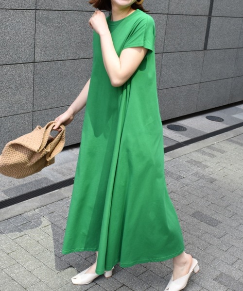 RANAN（ラナン）の「汗染み防止/接触冷感　ゆったりきれいめコットンＡラインボリュームＴシャツワンピース（ワンピース・レディース・ネイビー/モカ/ライトグレー/グリーン/ブルー/オレンジ系その他/ブラック/ピンク/チャコール・LL/M/L）」の11枚目の写真