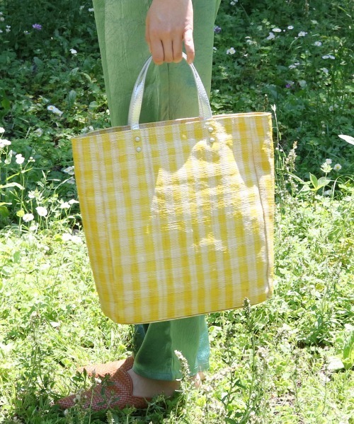 ACCOMMODE(アコモデ)の「マダガスカルラフィアトート(トートバッグ・レディース・ライトブルー/イエロー/オレンジ/キャメル・FREE)」の3枚目の写真