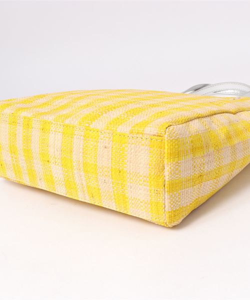 ACCOMMODE(アコモデ)の「マダガスカルラフィアトート(トートバッグ・レディース・ライトブルー/イエロー/オレンジ/キャメル・FREE)」の14枚目の写真