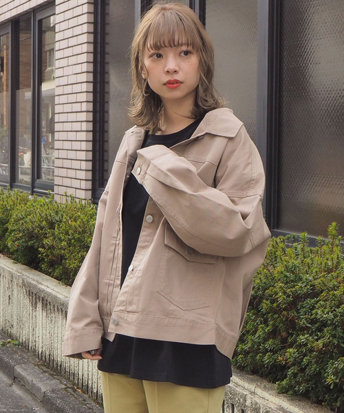 tiptop(ティップトップ)の「デザインタックビッグジャケット(ブルゾン・レディース・カーキ/ブルー/アイボリー/ベージュ/ネイビー・FREE)」の10枚目の写真