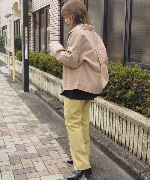 tiptop(ティップトップ)の「デザインタックビッグジャケット(ブルゾン・レディース・カーキ/ブルー/アイボリー/ベージュ/ネイビー・FREE)」の13枚目の写真