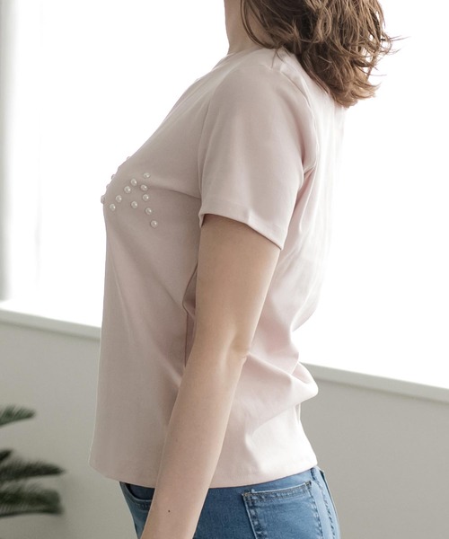 Julia Boutique（ジュリアブティック）の「パールロゴデザインTシャツ・トップス・カットソー/510736（Tシャツ/カットソー・レディース・ブラック/ホワイト/ピンク/ブルー/イエロー・ONE）」の9枚目の写真