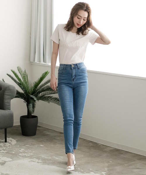 Julia Boutique（ジュリアブティック）の「パールロゴデザインTシャツ・トップス・カットソー/510736（Tシャツ/カットソー・レディース・ブラック/ホワイト/ピンク/ブルー/イエロー・ONE）」の21枚目の写真