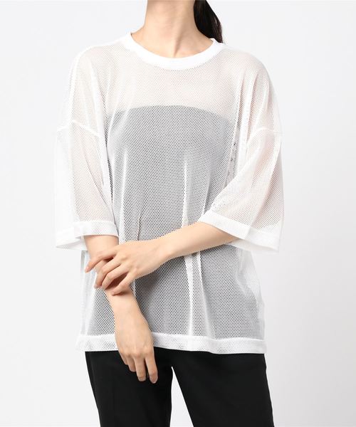 ottilie(オティーリエ)の「メッシュオーバーサイズT(Tシャツ/カットソー・レディース・ホワイト/ブラック・FREE)」の6枚目の写真