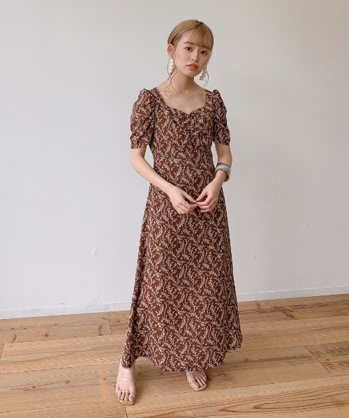 VANNIE U（ヴァニーユー）の「オトナフラワーワンピース（ワンピース