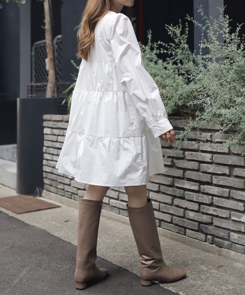 SESTO（セスト）の「スクエアトゥのローヒールロングブーツ（ブーツ・レディース・ブラック/ダークブラウン/グレイッシュベージュ・LL/3L/S/M/L/SS）」の8枚目の写真