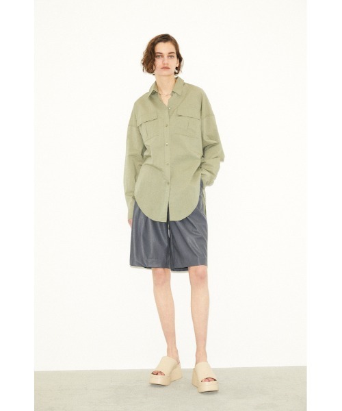 THROW by SLY（スローバイスライ）の「THROW WASHI HEM ROUND SH ヘム ラウンド シャツ（シャツ/ブラウス・レディース・ライトカーキ/キャメル・FREE）」の3枚目の写真