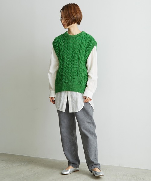 cardo fabrica（カルドファブリカ）の「ケーブル×透かし編みハンドニットベスト（ベスト・レディース・グリーン・FREE）」の17枚目の写真