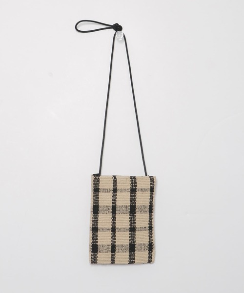 Lilas Campbell(リラキャンベル)の「【別注】 Lilas Campbell×DOORS サコッシュ(ショルダーバッグ・レディース・ホワイト系その他/ブラック系その他・ONE)」の4枚目の写真