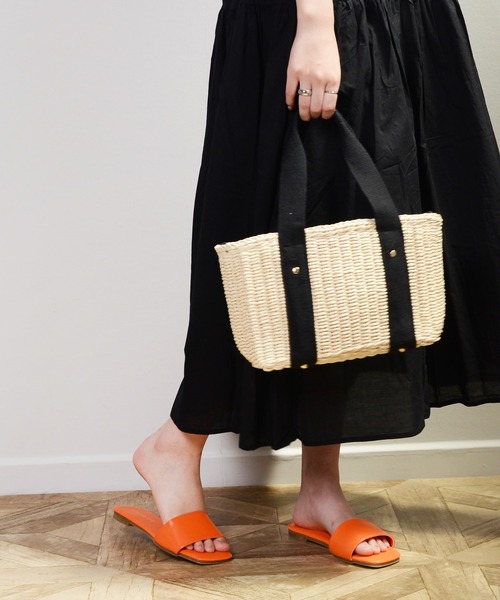 shopnikoniko（ショップニコニコ）の「スクエアフラットスライドサンダル（サンダル・レディース・ブラック/ベージュ/ブルー/ブラウン/オレンジ/オフホワイト・LL/S/M/L/XL）」の22枚目の写真