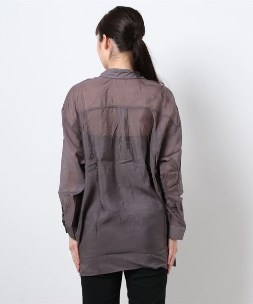 SPINNS（スピンズ）の「【ゆったりシルエット】シアー オーバーサイズシャツ（シャツ/ブラウス・レディース・ライトグレー/ベージュ/ライトグリーン/アイボリー・ONESIZE）」の5枚目の写真