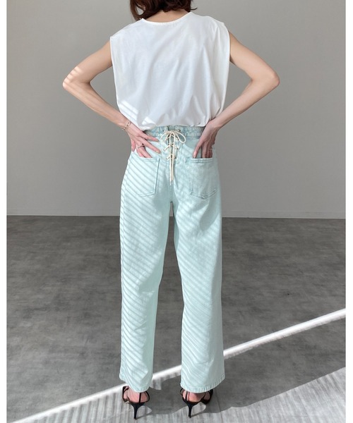 She's Closet(シーズクローゼット)の「ラウンドヘムサイドスリットフレンチスリーブtシャツ(Tシャツ/カットソー・レディース・ホワイト/ブラック/モカ/グレイッシュベージュ/チャコール・FREE)」の9枚目の写真