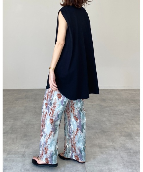 She's Closet(シーズクローゼット)の「ラウンドヘムサイドスリットフレンチスリーブtシャツ(Tシャツ/カットソー・レディース・ホワイト/ブラック/モカ/グレイッシュベージュ/チャコール・FREE)」の21枚目の写真