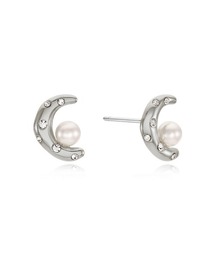 【VINTAGE HOLLYWOOD】VH Double Pearl Earrings★ピアス VINTAGE HOLLYWOOD（ビンテージハリウッド）の「HALF MOON PEARL