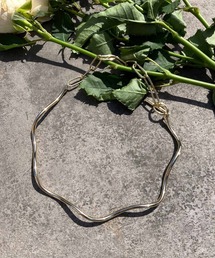 ウェーブチョーカー