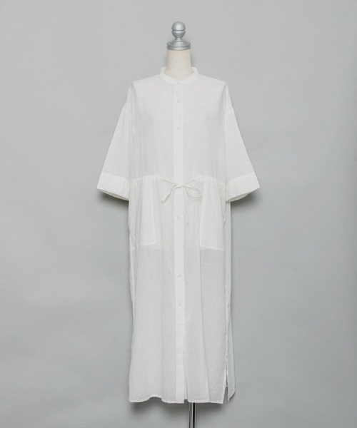 AS KNOW AS PINKY（アズノゥアズピンキー）の「絞ってはらりとシャツワンピース（シャツワンピース・レディース・ホワイト/ブラック/ベージュ・FREE）」の15枚目の写真
