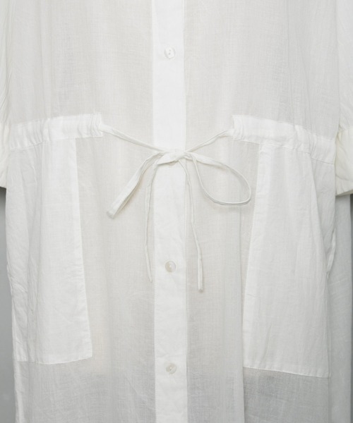 AS KNOW AS PINKY（アズノゥアズピンキー）の「絞ってはらりとシャツワンピース（シャツワンピース・レディース・ホワイト/ブラック/ベージュ・FREE）」の12枚目の写真