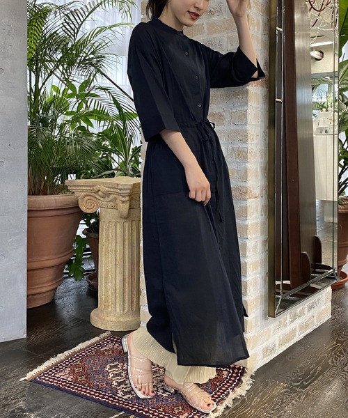 AS KNOW AS PINKY（アズノゥアズピンキー）の「絞ってはらりとシャツワンピース（シャツワンピース・レディース・ホワイト/ブラック/ベージュ・FREE）」の20枚目の写真