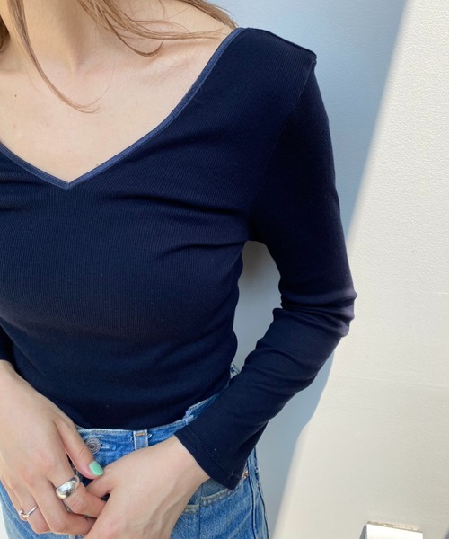 ONEME(ワンム)の「ONEME Seamless innerwear L/S(Tシャツ/カットソー・レディース・ネイビー/オフホワイト・FREE)」の2枚目の写真