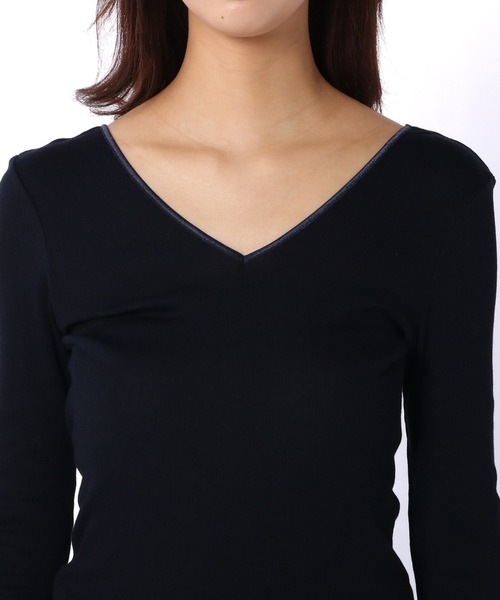 ONEME(ワンム)の「ONEME Seamless innerwear L/S(Tシャツ/カットソー・レディース・ネイビー/オフホワイト・FREE)」の5枚目の写真