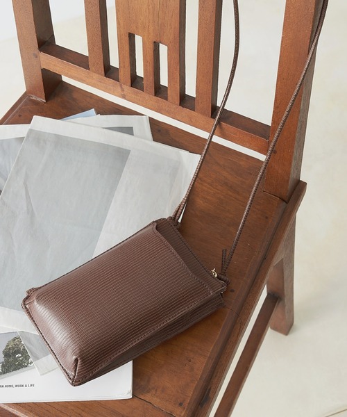 COLONY 2139（コロニートゥーワンスリーナイン）の「【新色追加】スマホお財布ミニショルダーバッグ（ショルダーバッグ・レディース・ブラック/ブラック系その他/グレー/ダークブラウン/レンガ/レオパード/ブラウン系その他/ピンク/ベージュ/ライム/グレー系その他/ブルー/ホワイト/グリーン/ブラック系その他3・FREE）」の7枚目の写真