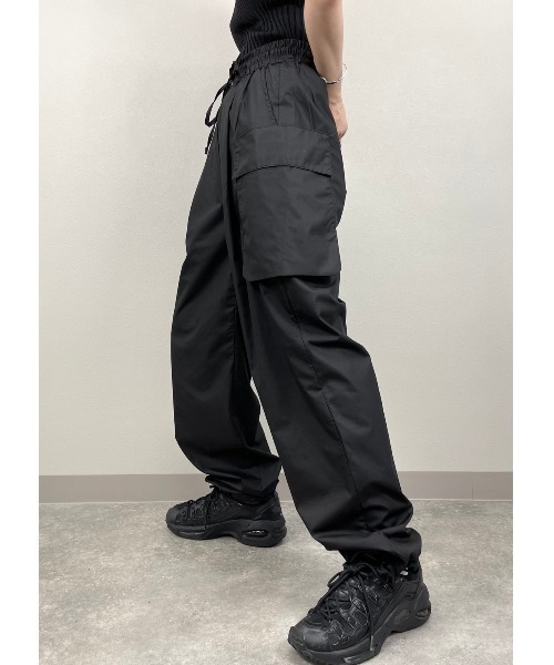 cargo pants big pockets