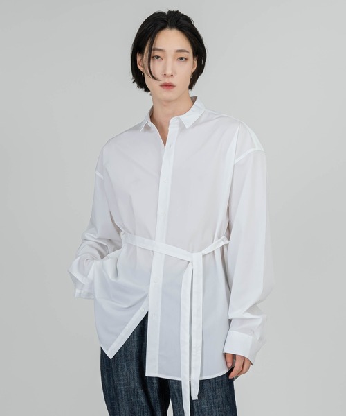 FOLLOWIN(フォロウィン)の「【UNISEX】オーバーフィットベルト付きベーシックシャツ(シャツ/ブラウス・レディース・スカイブルー/ブラック/アイボリー・FREE)」の2枚目の写真