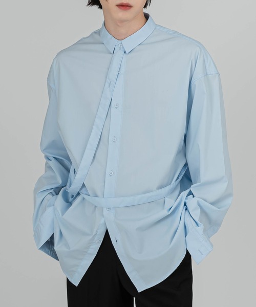 FOLLOWIN(フォロウィン)の「【UNISEX】オーバーフィットベルト付きベーシックシャツ(シャツ/ブラウス・レディース・スカイブルー/ブラック/アイボリー・FREE)」の1枚目の写真