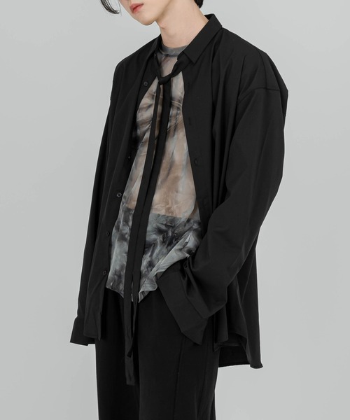 FOLLOWIN(フォロウィン)の「【UNISEX】オーバーフィットベルト付きベーシックシャツ(シャツ/ブラウス・レディース・スカイブルー/ブラック/アイボリー・FREE)」の3枚目の写真