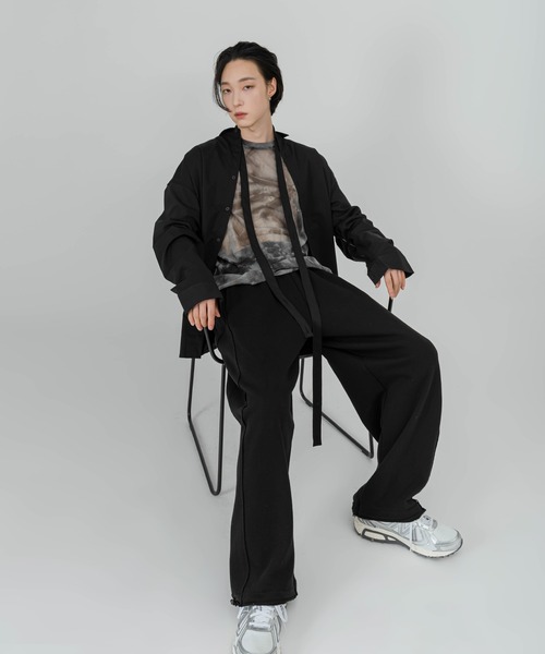 FOLLOWIN(フォロウィン)の「【UNISEX】オーバーフィットベルト付きベーシックシャツ(シャツ/ブラウス・レディース・スカイブルー/ブラック/アイボリー・FREE)」の11枚目の写真