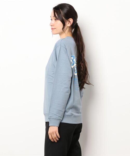 GGD（ジージーディー）の「ゆるシルエットスモーキーカラークルートレーナー　ミニ裏毛　刺繍（スウェット・レディース・ブラック/ブラウン/グレー/ピンク/ブルー/ブラック系その他/グレー系その他/ブラウン系その他/ブルー系その他/ピンク系その他・LL/M/L）」の18枚目の写真