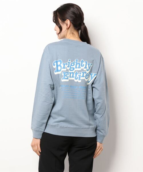 GGD（ジージーディー）の「ゆるシルエットスモーキーカラークルートレーナー　ミニ裏毛　刺繍（スウェット・レディース・ブラック/ブラウン/グレー/ピンク/ブルー/ブラック系その他/グレー系その他/ブラウン系その他/ブルー系その他/ピンク系その他・LL/M/L）」の11枚目の写真