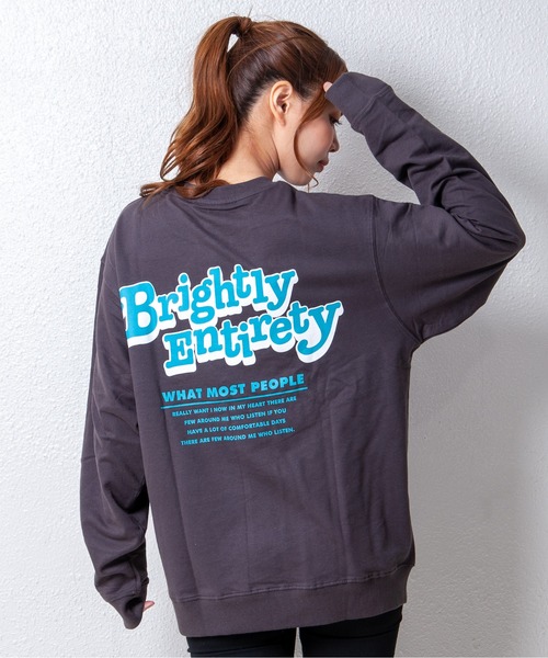 GGD（ジージーディー）の「ゆるシルエットスモーキーカラークルートレーナー　ミニ裏毛　刺繍（スウェット・レディース・ブラック/ブラウン/グレー/ピンク/ブルー/ブラック系その他/グレー系その他/ブラウン系その他/ブルー系その他/ピンク系その他・LL/M/L）」の3枚目の写真