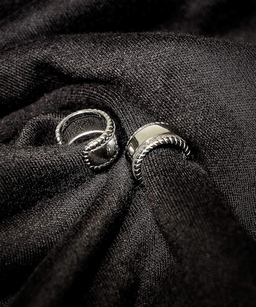 FUNALIVE（ファンアライブ）の「JON シルバーイヤーカフ　ステンレス　両耳 ２点セット（イヤーカフ・メンズ・A/B/C/D/E/F/G/H/I/K/J・FREE）」の2枚目の写真