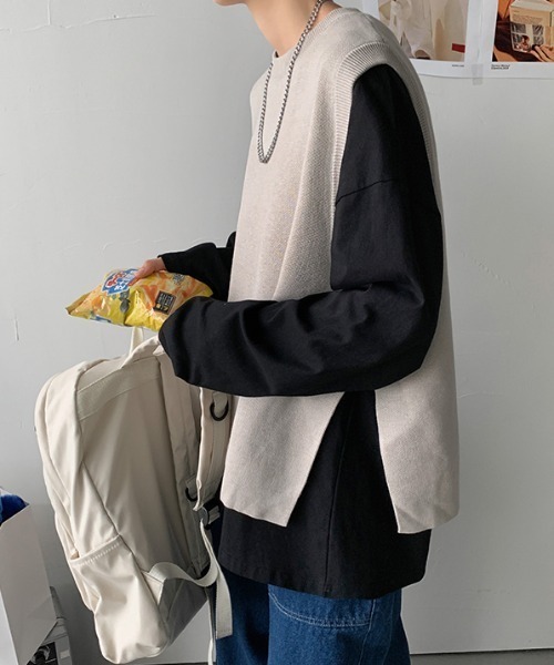 KOR（ケーオーアール）の「サイドオープン ラウンドネックニットベスト（ベスト・メンズ・ベージュ/ネイビー/ブラック・XL/2XL/L/M）」の12枚目の写真