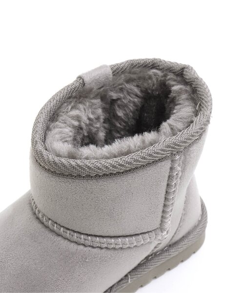 Ampersand(アンパサンド)の「ボアブーツ(トドラー)(ブーツ・キッズ・グレー/ブラック/ベージュ/ダークブラウン/ピンク/レインボー/カーキ・17/18/21/19/20/16)」の20枚目の写真