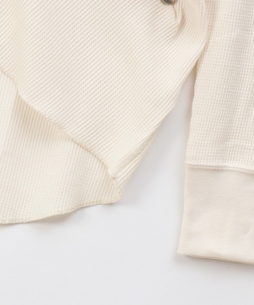 HANES（ヘインズ）の「【Hanes/ヘインズ】メンズ サーマル ヘンリーネックロングスリーブTシャツ（Tシャツ/カットソー・メンズ・ブラック/オフホワイト/ヘザーグレー・MEDIUM/LARGE/X-LARGE）」の7枚目の写真