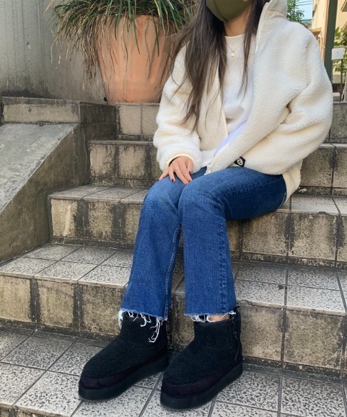 PIPING HOT FUTURE（パイピングホットフューチャー）の「SHORT BOOT WITH SIDE ZIP（ブーツ・レディース・ブラック・ 22/ 23/ 24/ 25/ 26）」の3枚目の写真