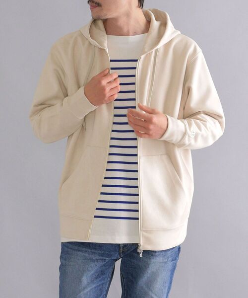 SHIPS（シップス）の「【WEB限定】SHIPS: ワンポイント ロゴ ワッペン フェイクスエード ジップ パーカー（パーカー・メンズ・ライトブルー/ベージュ/グレー・SMALL/MEDIUM/LARGE/X-LARGE）」の11枚目の写真