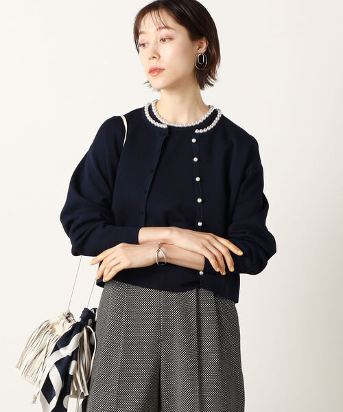 NOLLEY’S（ノーリーズ）の「パール付ミラノリブカーディガン（カーディガン/ボレロ・レディース・ネイビー/オフホワイト・38）」の14枚目の写真