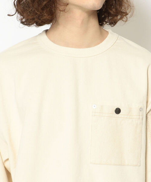 AVIREX(アヴィレックス)の「【TYPE BLUE/タイプ ブルー】デニム ポケット クルーネック スウェット / DENIM POCKET CREW NECK SWEAT / アヴィレックス / AVIREX(スウェット・メンズ・ナチュラル/ネイビー・MEDIUM/LARGE/XX-LARGE/X-LARGE)」の3枚目の写真